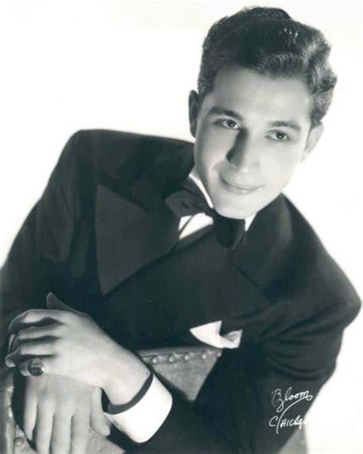 Perry Como in 1939, when he was with the Ted Weems Orchestra