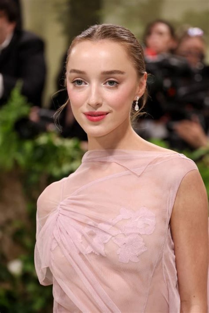Phoebe Dynevor as seen in an Instagram post in April 2020