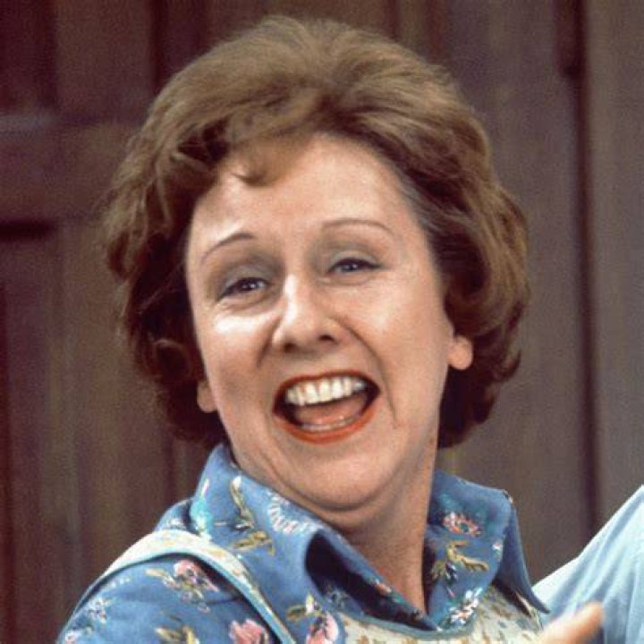 Photo of Jean Stapleton from the 1977 Tony Awards television program