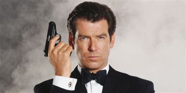 Pierce Brosnan as James Bond in "The World Is Not Enough"
