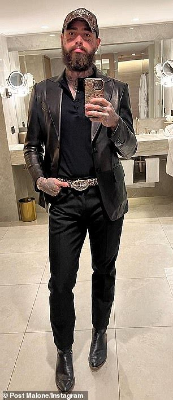 Post Malone in a mirror selfie in August 2020