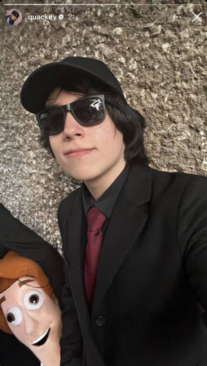 Quackity in an Instagram selfie as seen in February 2019