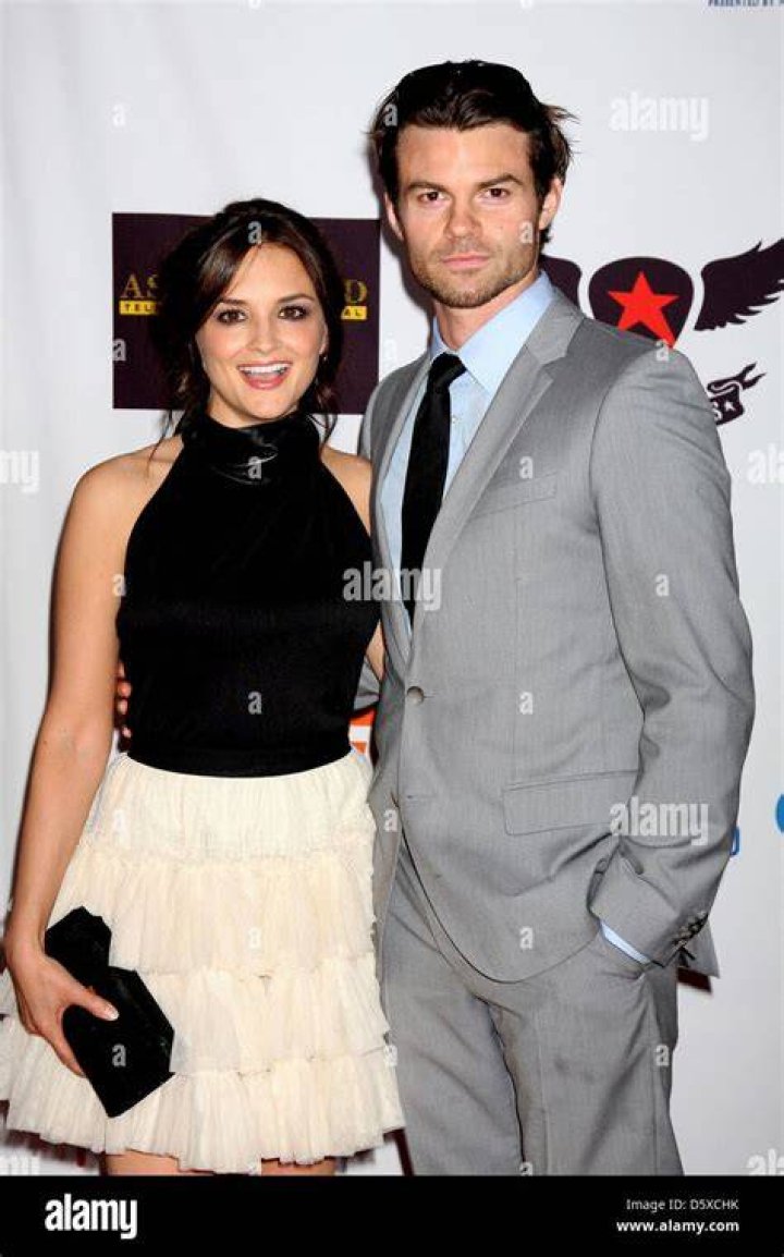 Rachael Leigh Cook with Daniel Gillies and a rescued dog named Hudson