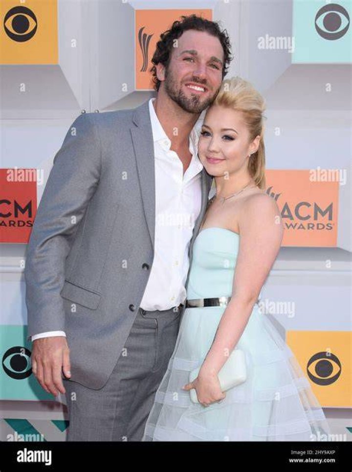 RaeLynn and Josh Davis at 49th CMA Awards in November 2015