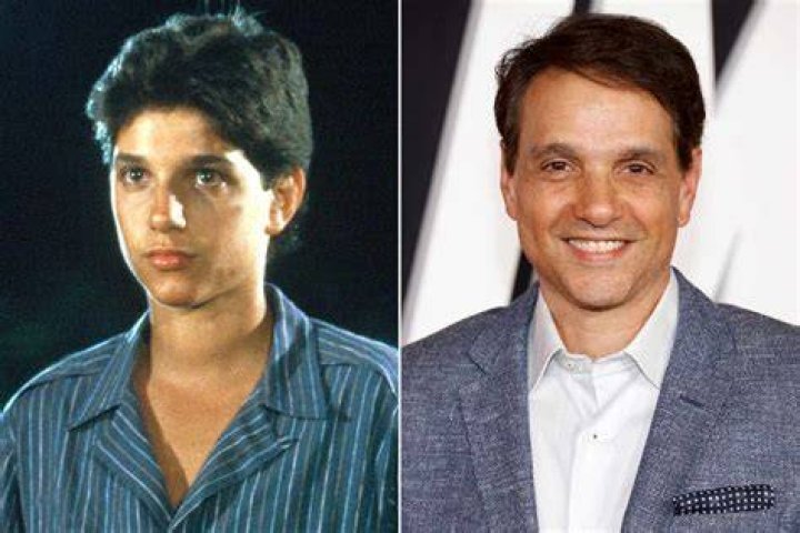 Ralph Macchio at the Chiller Theatre Expo in May 2014
