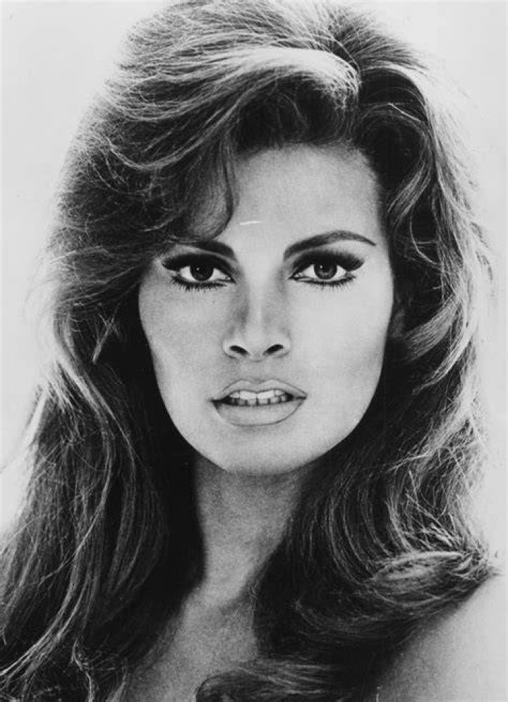 Raquel Welch old picture hottest ever in bikini