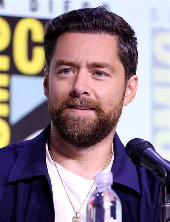 Richard Rankin as seen with Sophie Skelton