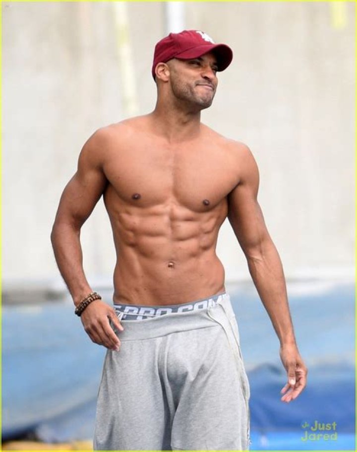 Ricky Whittle shirtless body on display in May 2018