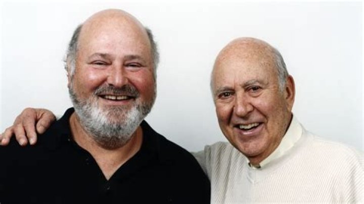 Rob Reiner (Left) and Carl Reiner in 2008