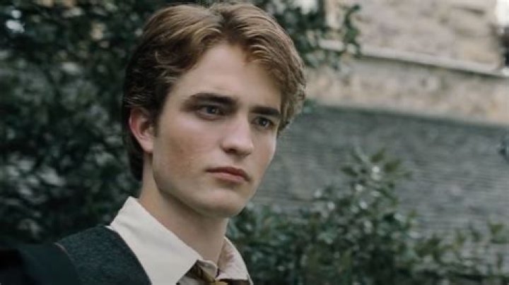 Robert-Pattinson-as-Cedric-Diggory-in-Harry-Potter Robert Pattinson as Cedric Diggory in Harry Potter 4