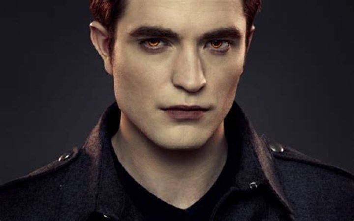 Robert-Pattinson-Height-Weight-Body-Statistics Robert Pattinson