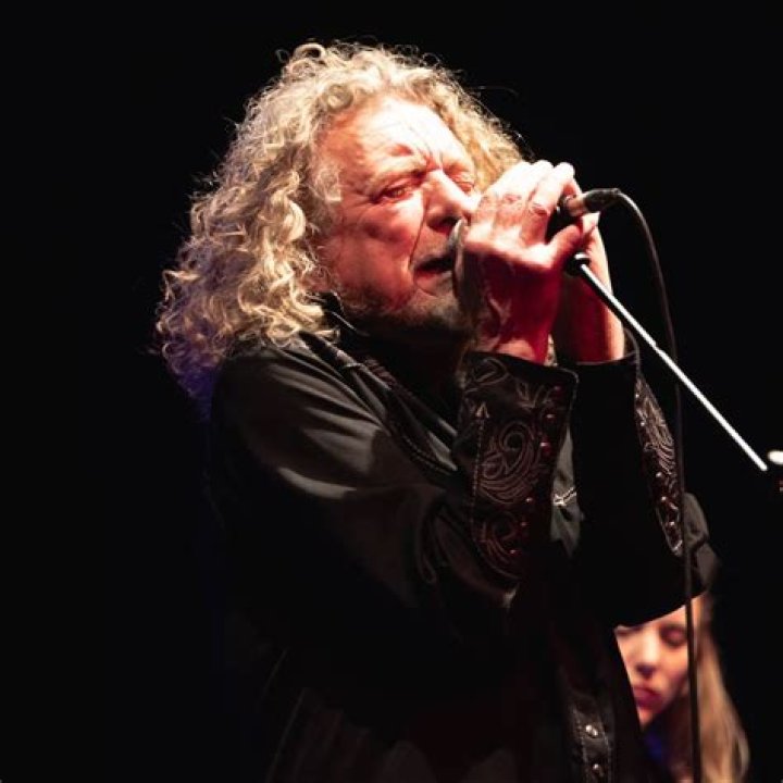 Robert Plant performing in January 2016
