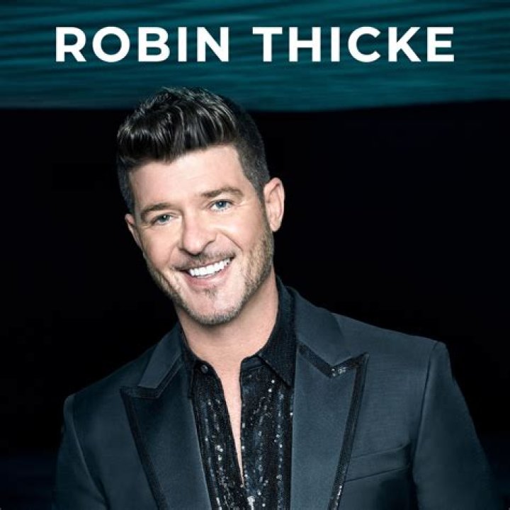 Robin Thicke in a classic man suit