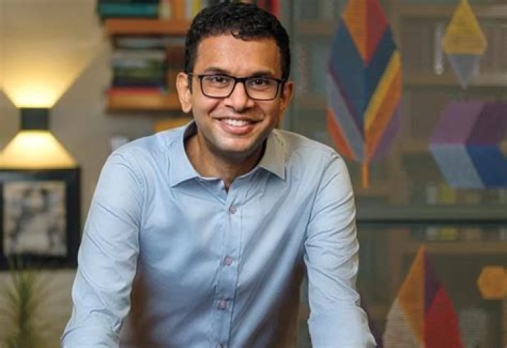 Rohan Murty as seen in a picture with his mother Sudha and father N. R. Narayana Murthy that was taken in September 2021
