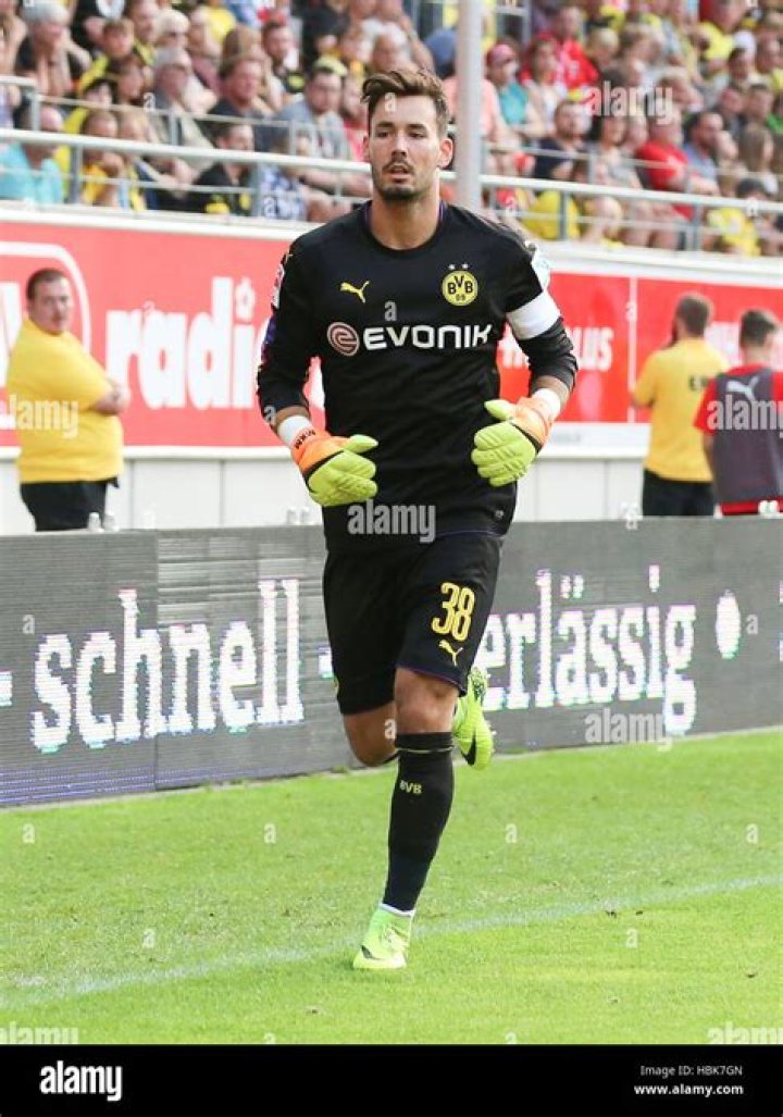 Roman Bürki at the Borussia Dortmund training camp in Bad Ragaz in 2017