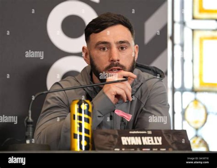 Ryan Kelly at the press conference for Alabama Crimson Tide in April 2016