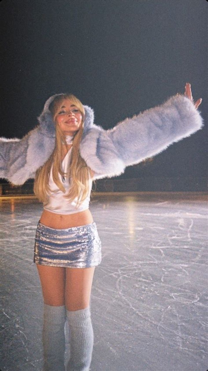 Sabrina Carpenter skating
