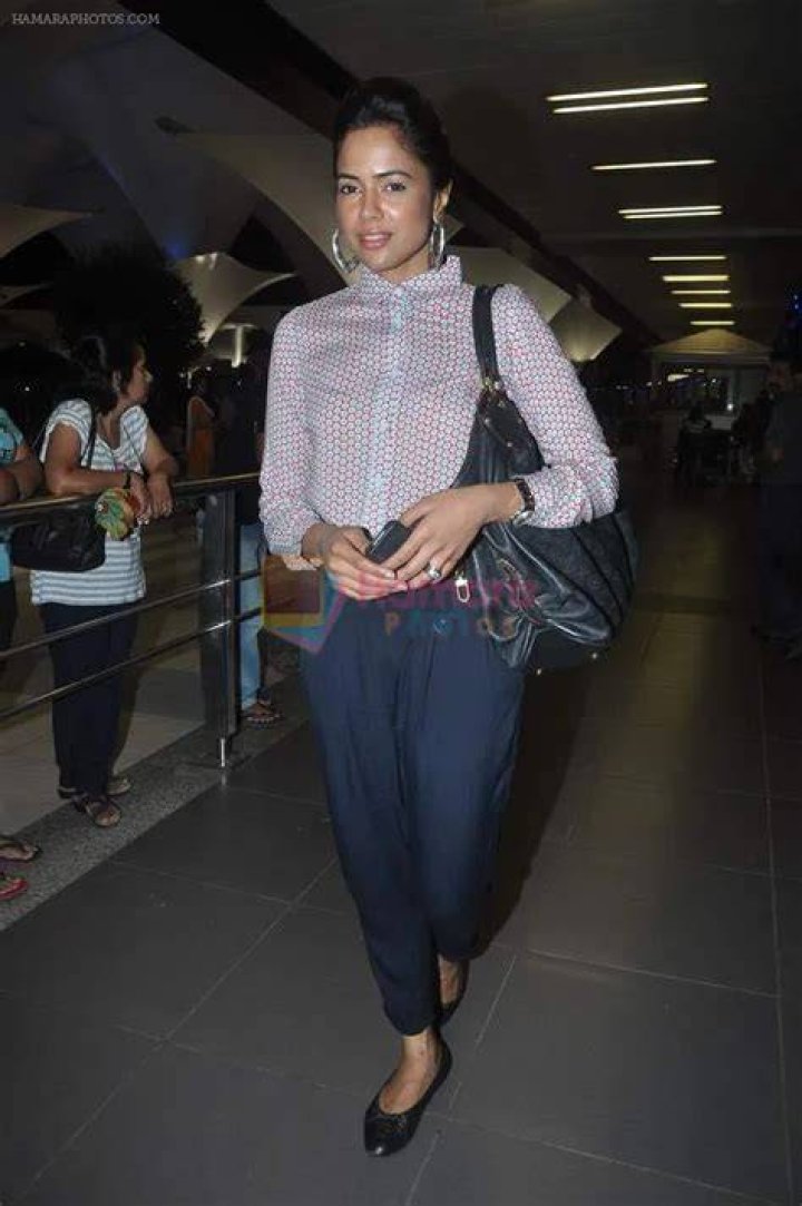Sameera Reddy returning from IIFA in June 2012