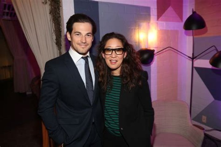 Sandra Oh with Giacomo Gianniotti at the 2016 CFC in L.A. - Honouring Don McKellar