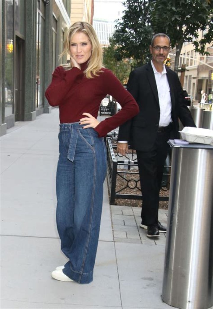 Sara Haines as seen with her husband and kids in August 2022