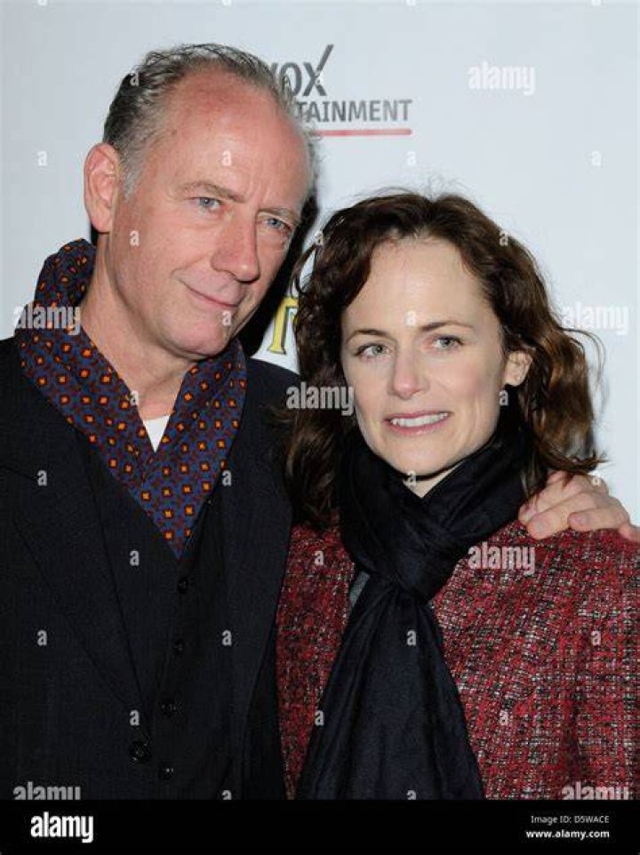 Sarah Clarke and Xander Berkeley in an Instagram selfie from September 2019
