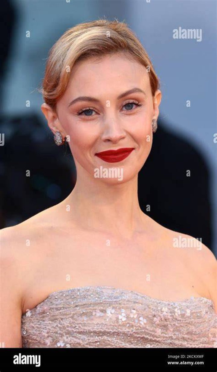 Sarah Gadon attends 'Maps to the Stars' Photocall during 67th Annual Cannes Film Festival.