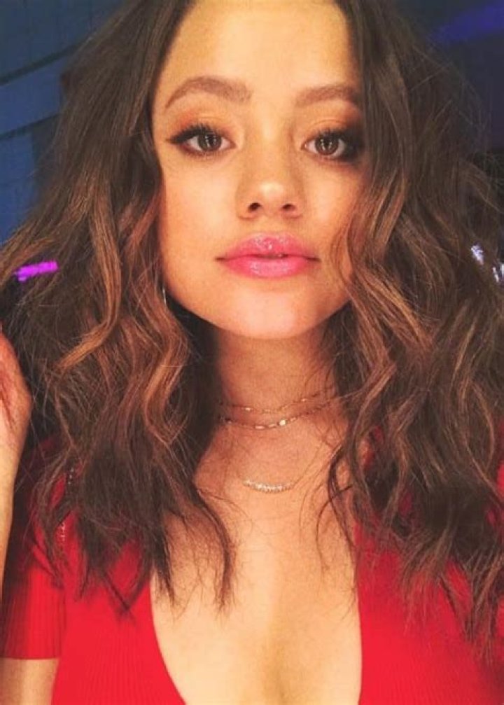 Sarah Jeffery in a selfie in September 2018