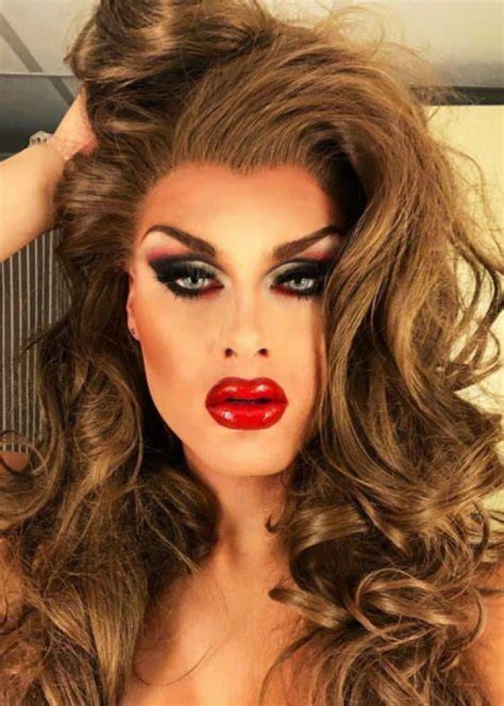 Scarlet Envy in a selfie in December 2019