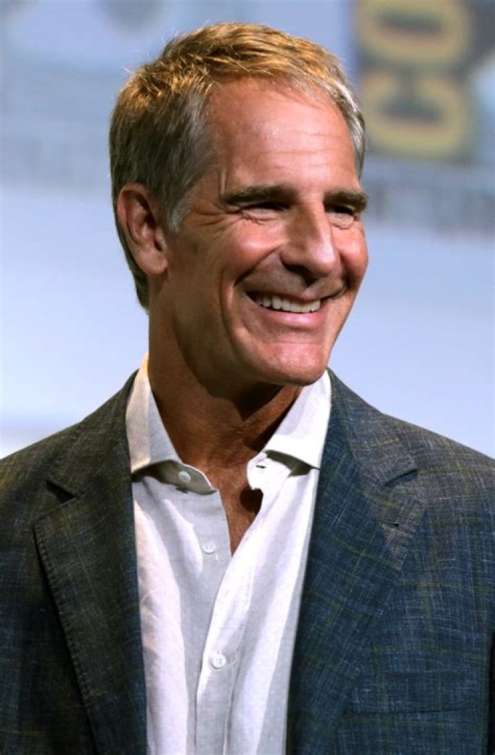 Scott Bakula speaking at the 2016 San Diego Comic Con International