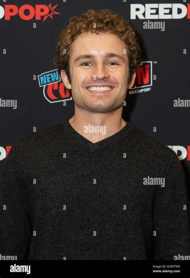 Sean Giambrone (Center) as seen while posing with the members of the pop rock duo, 'Aly & AJ', in Vancouver in June 2018