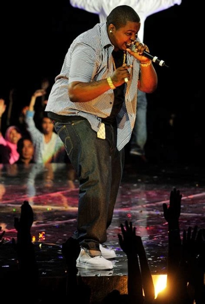 Sean Kingston performing in 2009