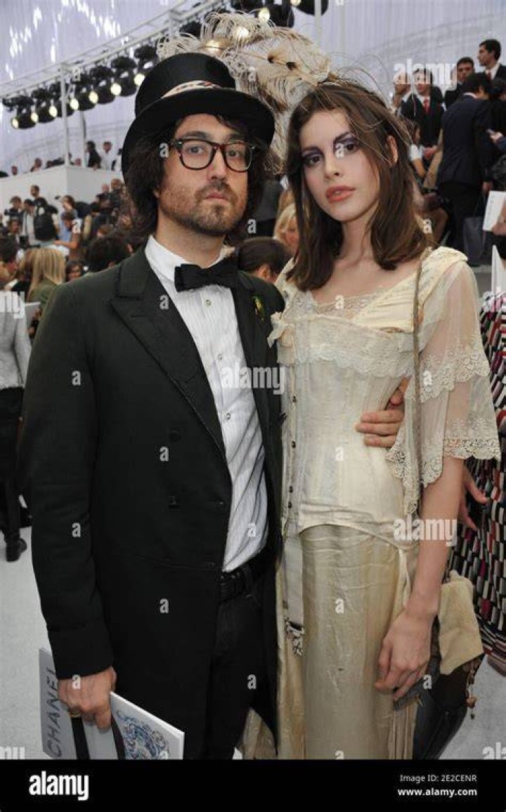 Sean Lennon with his girlfriend in August 2018