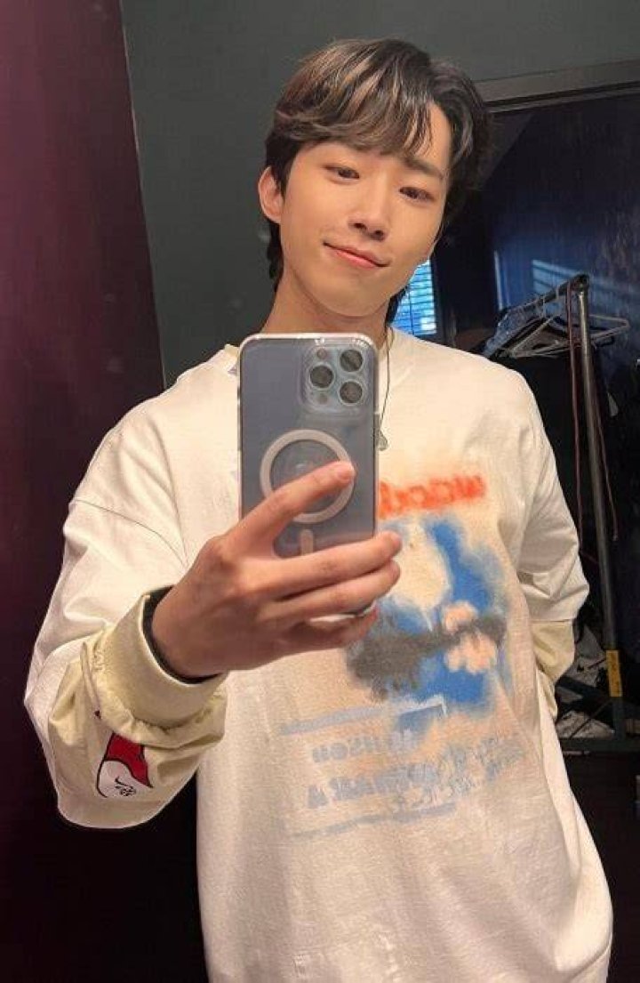 Seo Dong-sung as seen while taking a selfie in June 2022