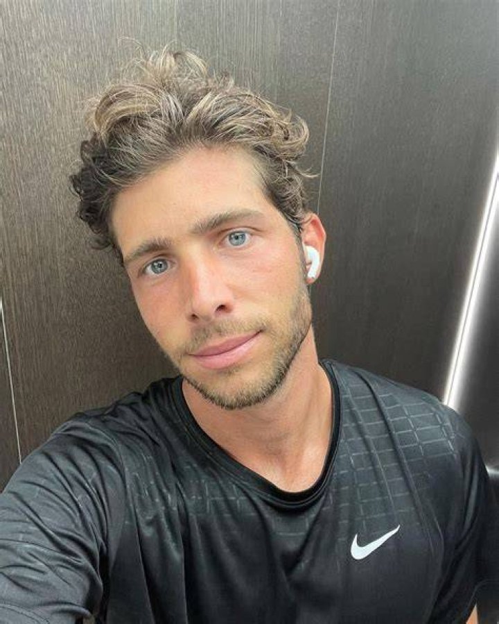 Sergi Roberto in an Instagram selfie from August 2019