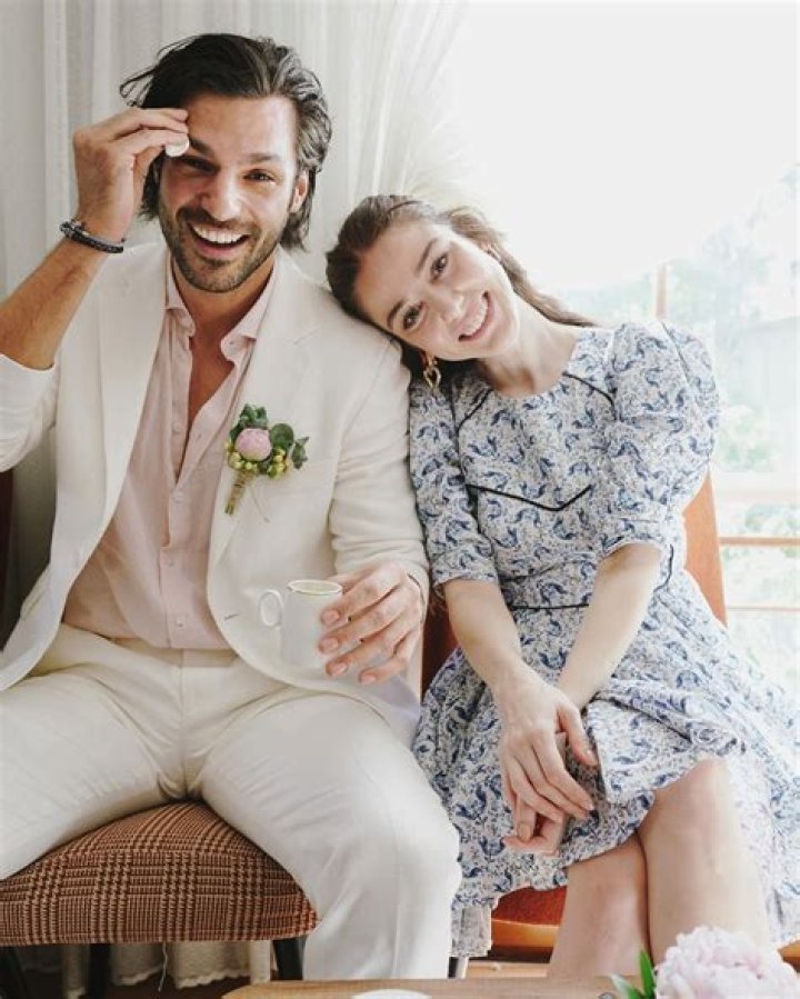 Serkan &Ccedil;ayoğlu and &Ouml;zge G&uuml;rel in December 2019