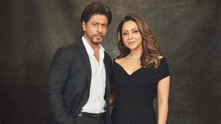 Shahrukh-khan-Gauri-Khan-and-kids