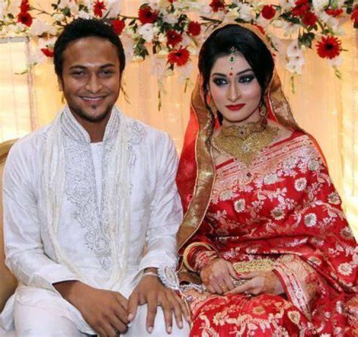 Shakib Al Hasan and Umme Ahmed Shishir, as seen in November 2020
