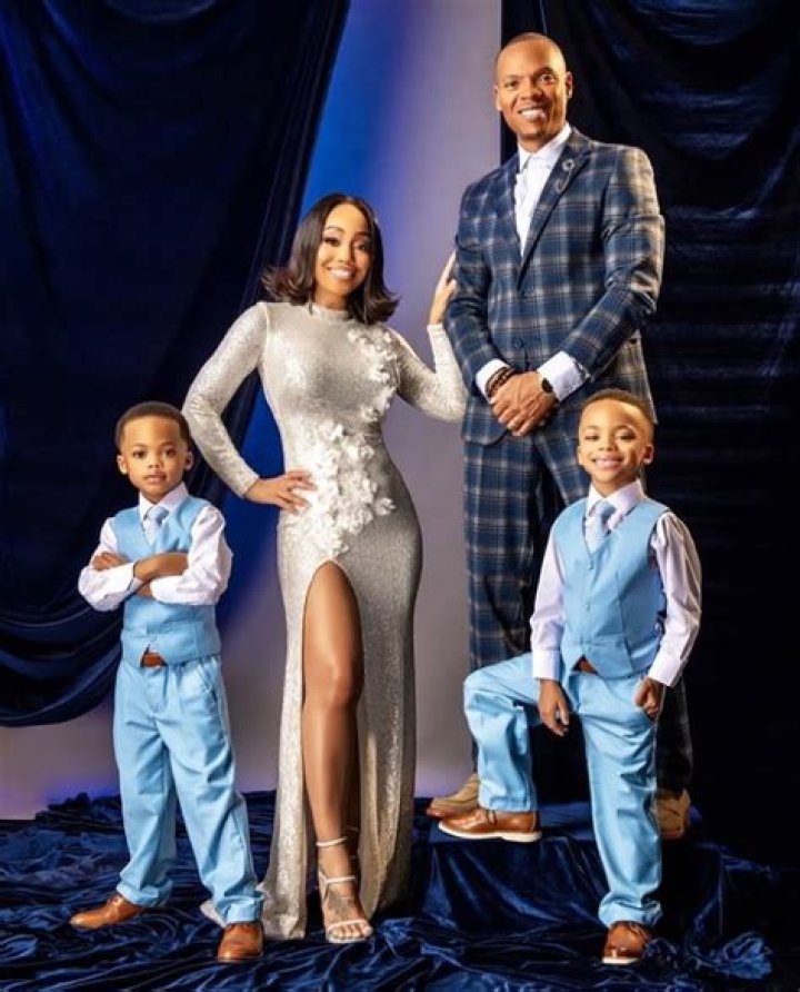 Shamari Fears with her family as seen in January 2020