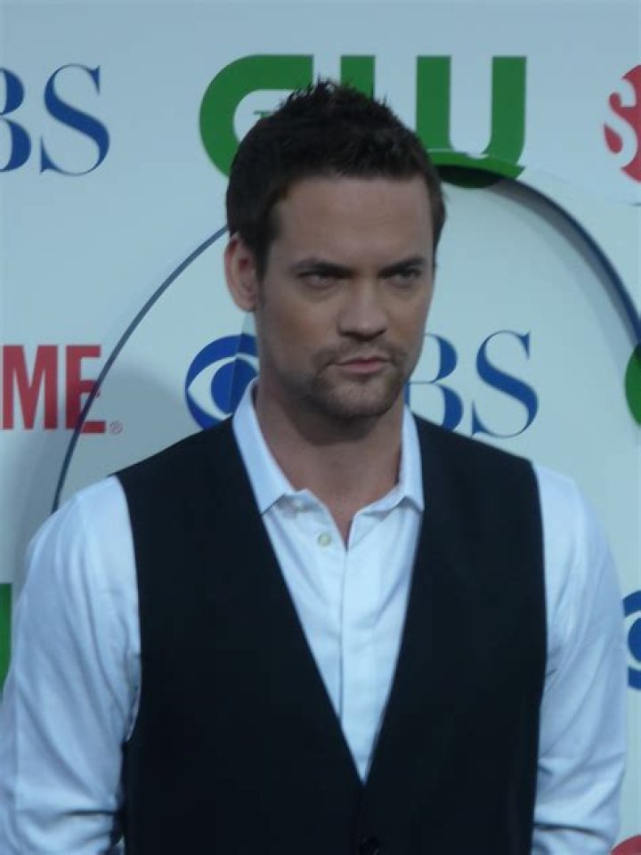 Shane West at the 2010 CBS Summer Press Tour Party