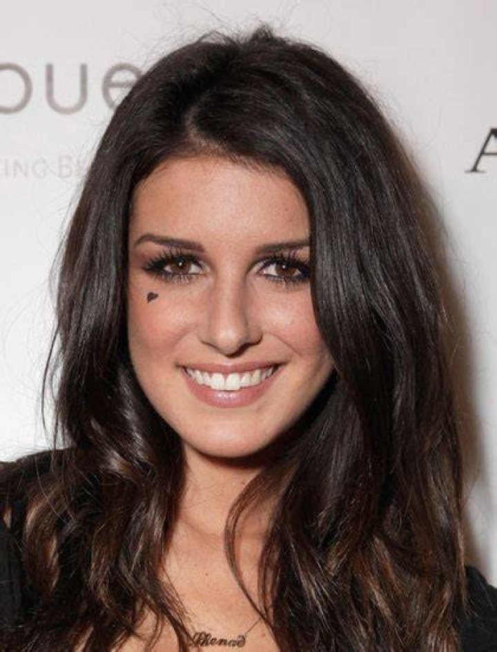 Shenae Grimes Tattoo