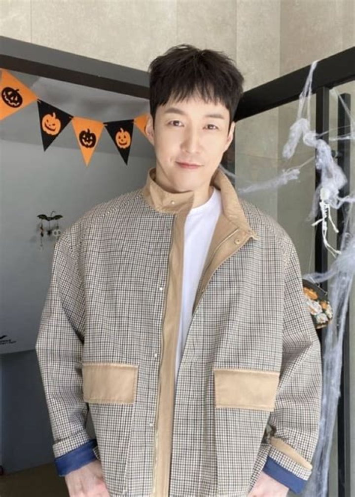 Shim Hyung-tak as seen in 2017
