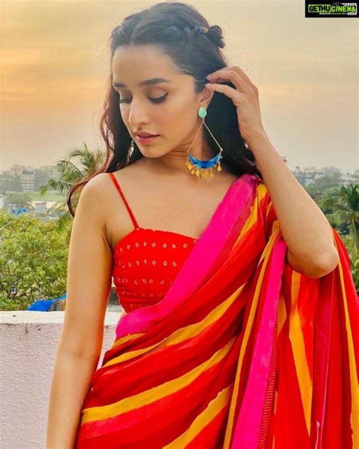 Shraddha Kapoor hot