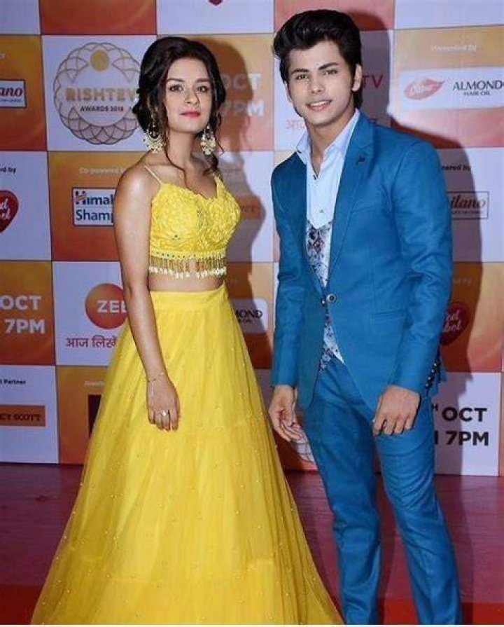 Siddharth Nigam and Avneet Kaur in a selfie in November 2019