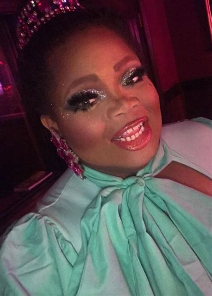 Silky Nutmeg Ganache as seen in a picture that was taken at Rupaul DragCon 2019 in Los Angeles in May 2019
