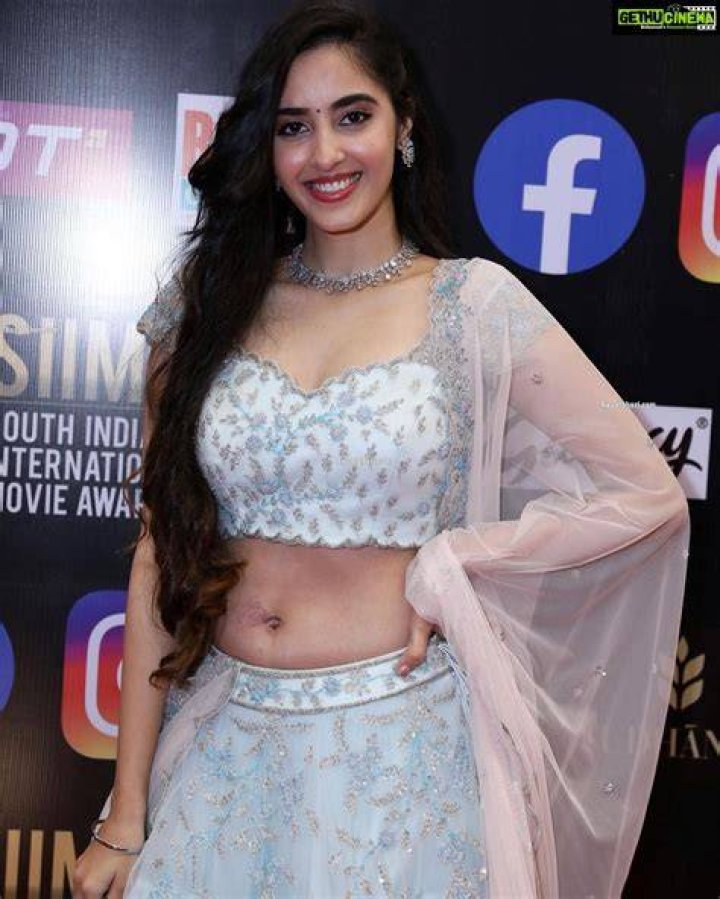 Simrat Kaur in February 2022 providing her photo on public demand