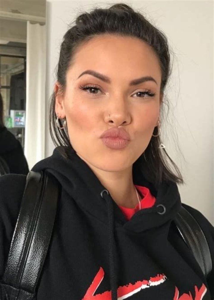 Sin&eacute;ad Harnett sporting a pout in a selfie in Germany in March 2018