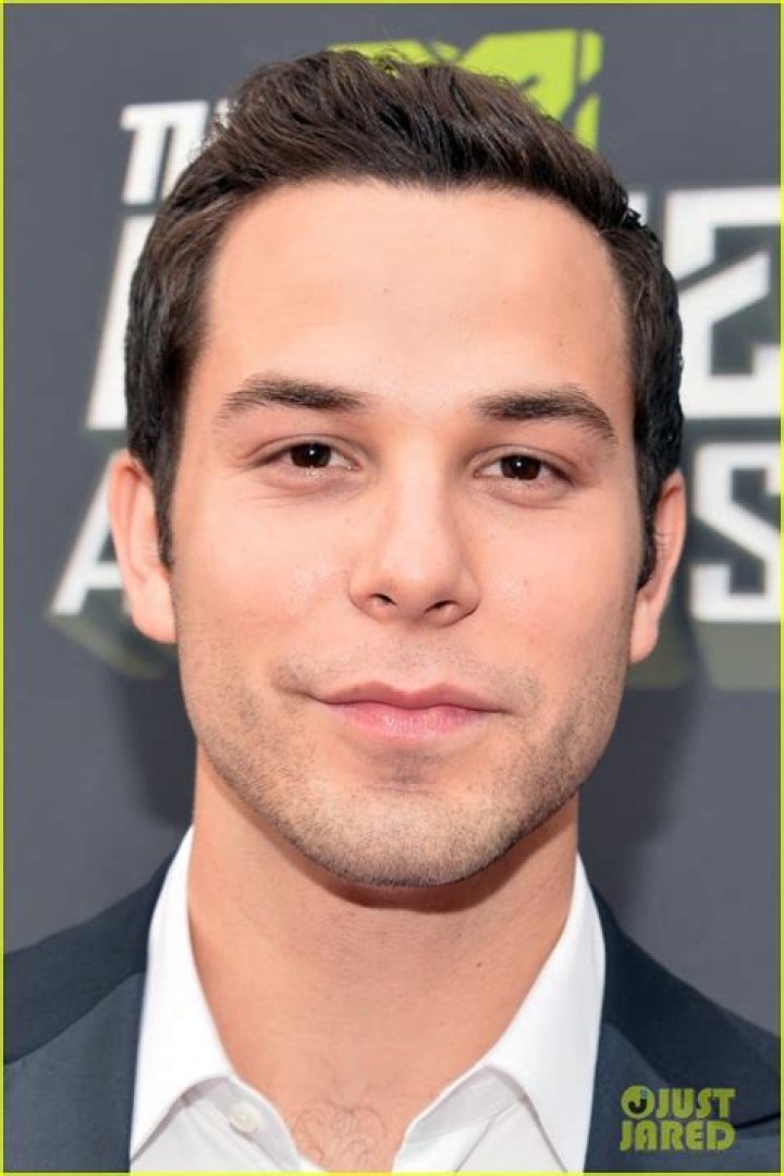 Skylar Astin at MTV Movie Awards 2013