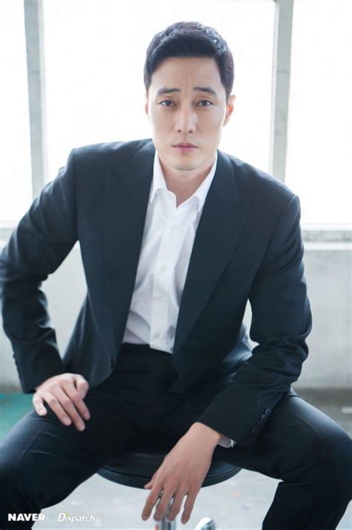 So Ji-sub pictured at the 2009 Korea broadcast grand prix awards