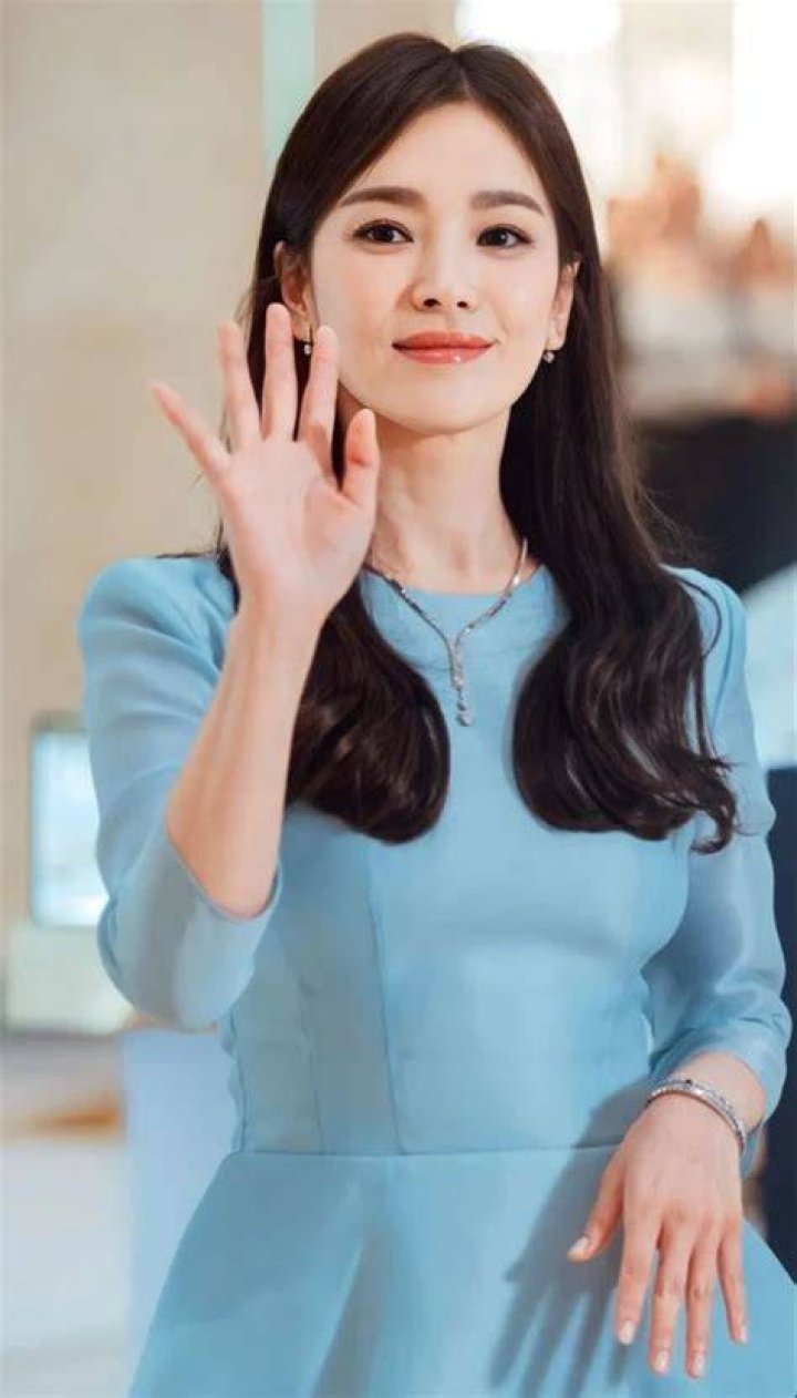 Song Hye-kyo in Worlds Within production presentation in 2008
