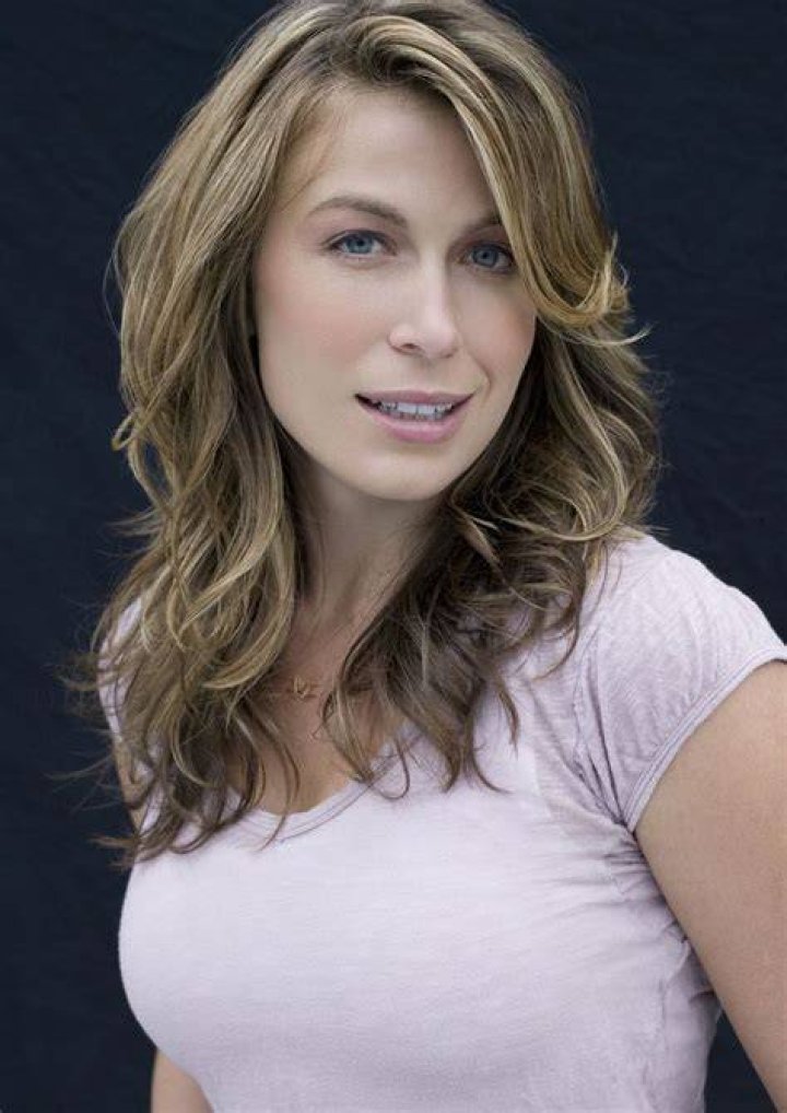 Sonya Walger as seen posing with a fan in 2007